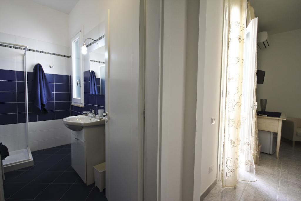 B&B Villa Genny A Pochi Passi Dal Mare San Cataldo  Rom bilde