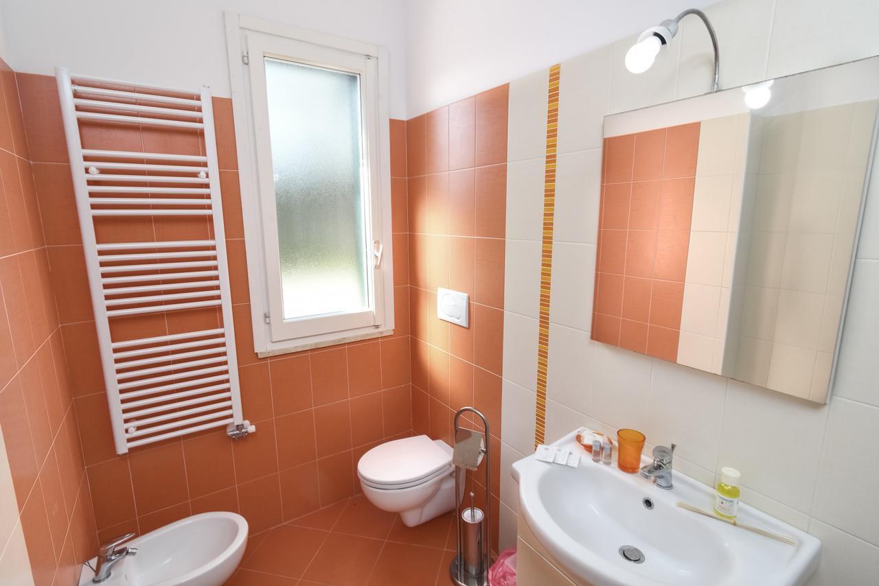 B&B Villa Genny A Pochi Passi Dal Mare San Cataldo  Eksteriør bilde